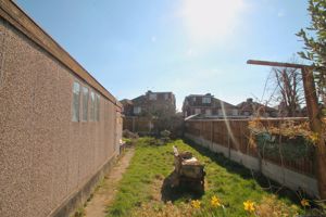 Photo 16- click for photo gallery